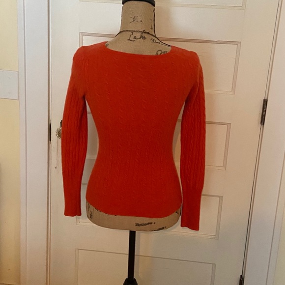 Orange J. Crew cable knit sweater 🍁 - Picture 4 of 7